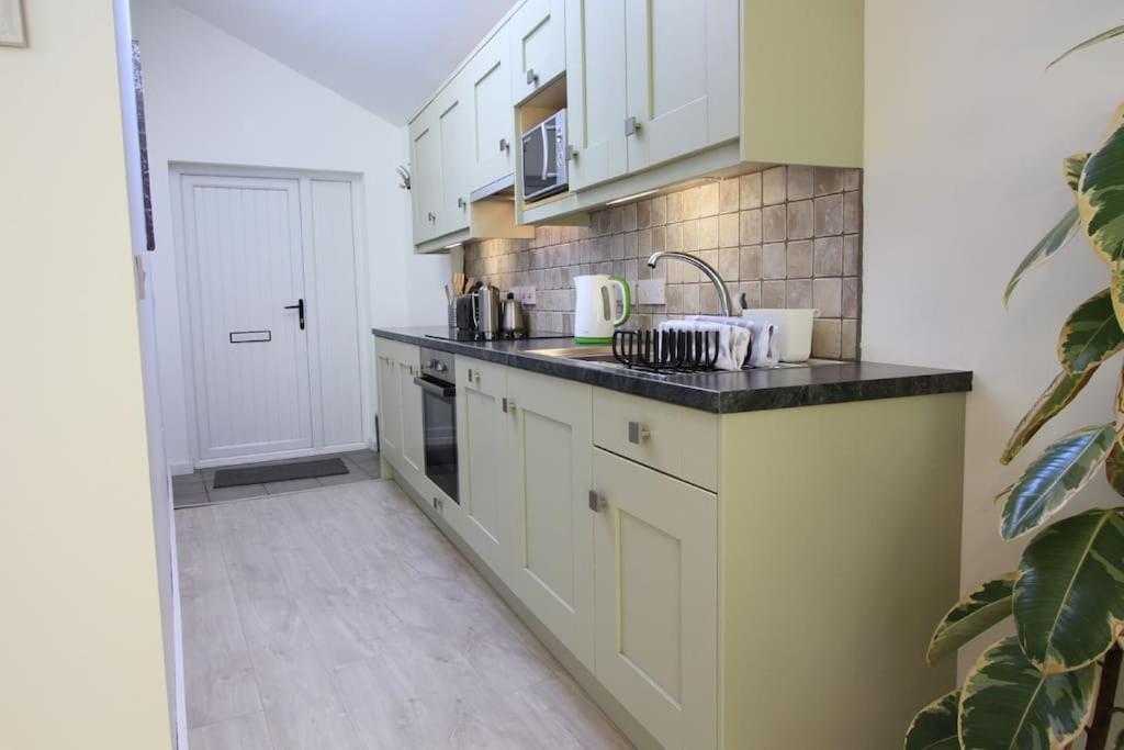 Orchard Nook - Sleeps 4, 2 Bedrooms 켄달 외부 사진